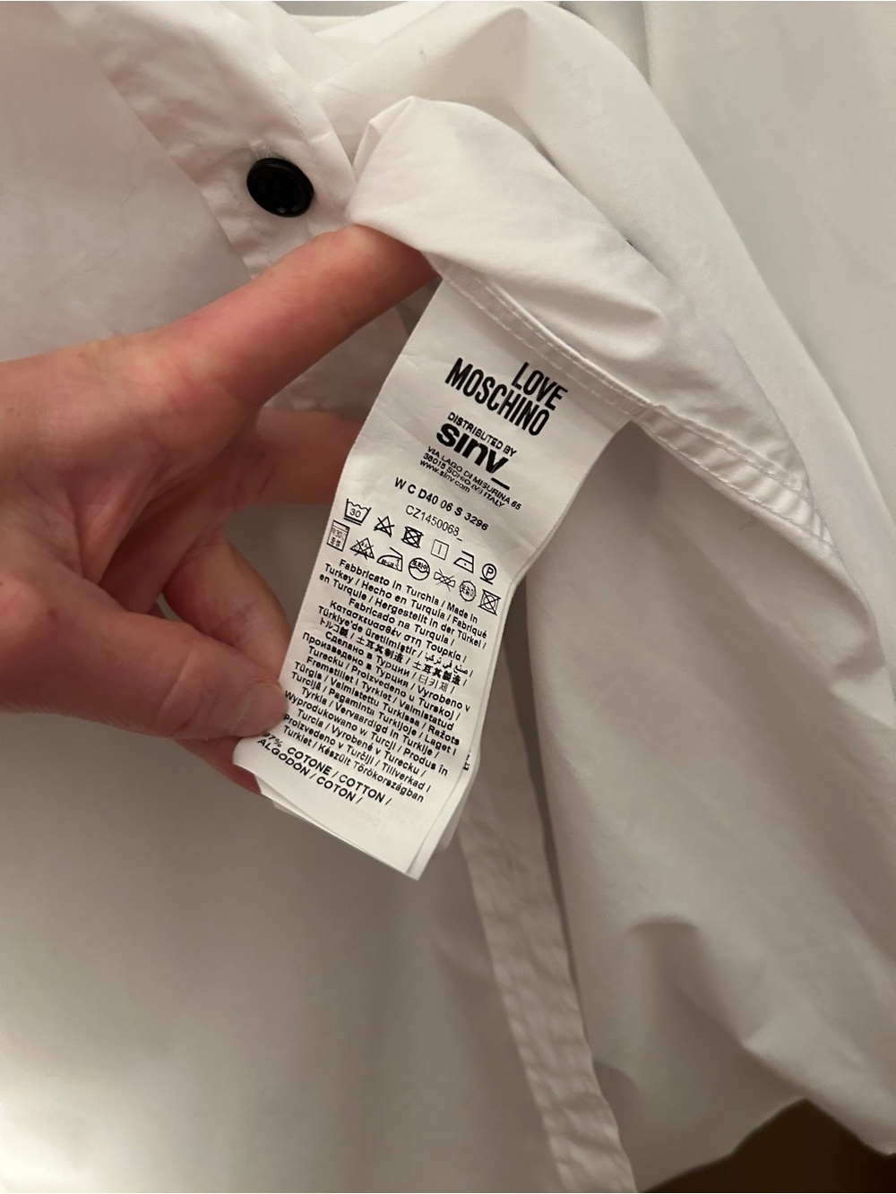 Love Moschino White Button-Down Shirt with Black Script Accents Size US 2/ IT 38 - Picture 6 of 6